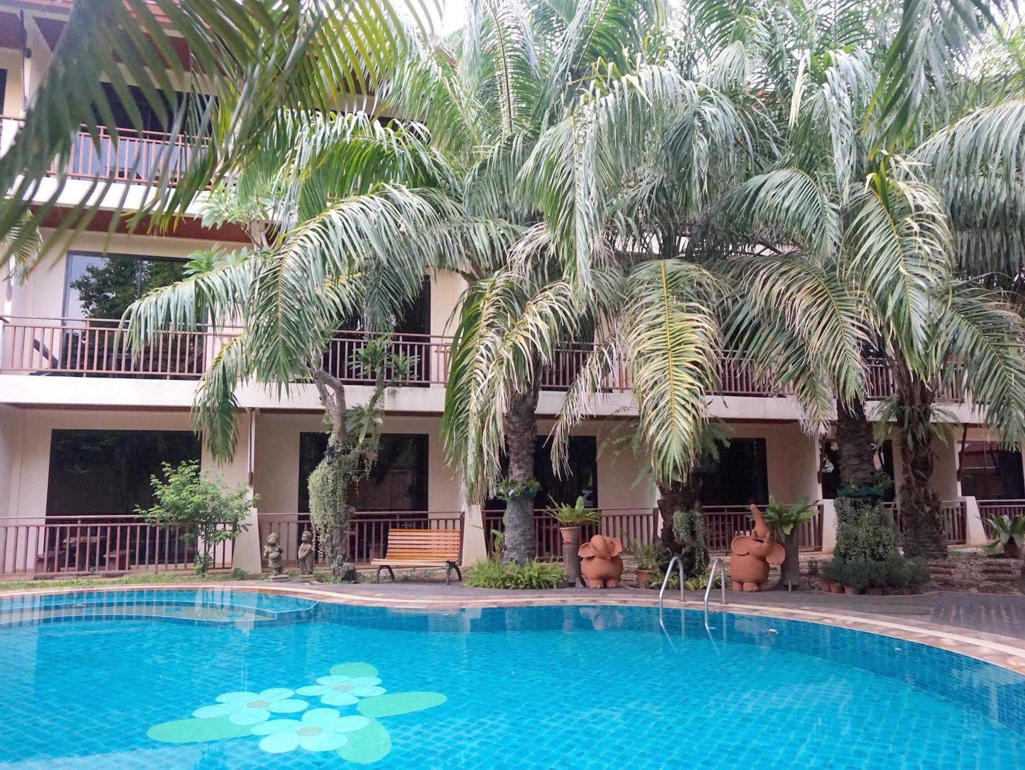 Thai Pura Resort Pattaya Buitenkant foto